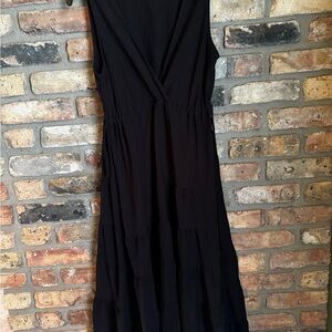 Elegant Black Sleeveless Dress